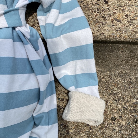 Victoria's Secret Fleece Robe Size L - Picture 2 of 10